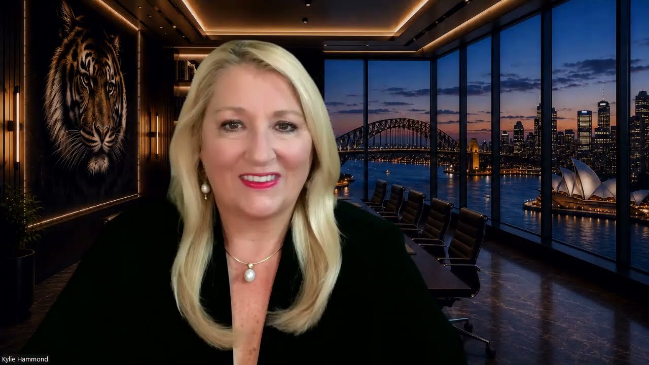 Kylie Hammond presenting executive career strategy